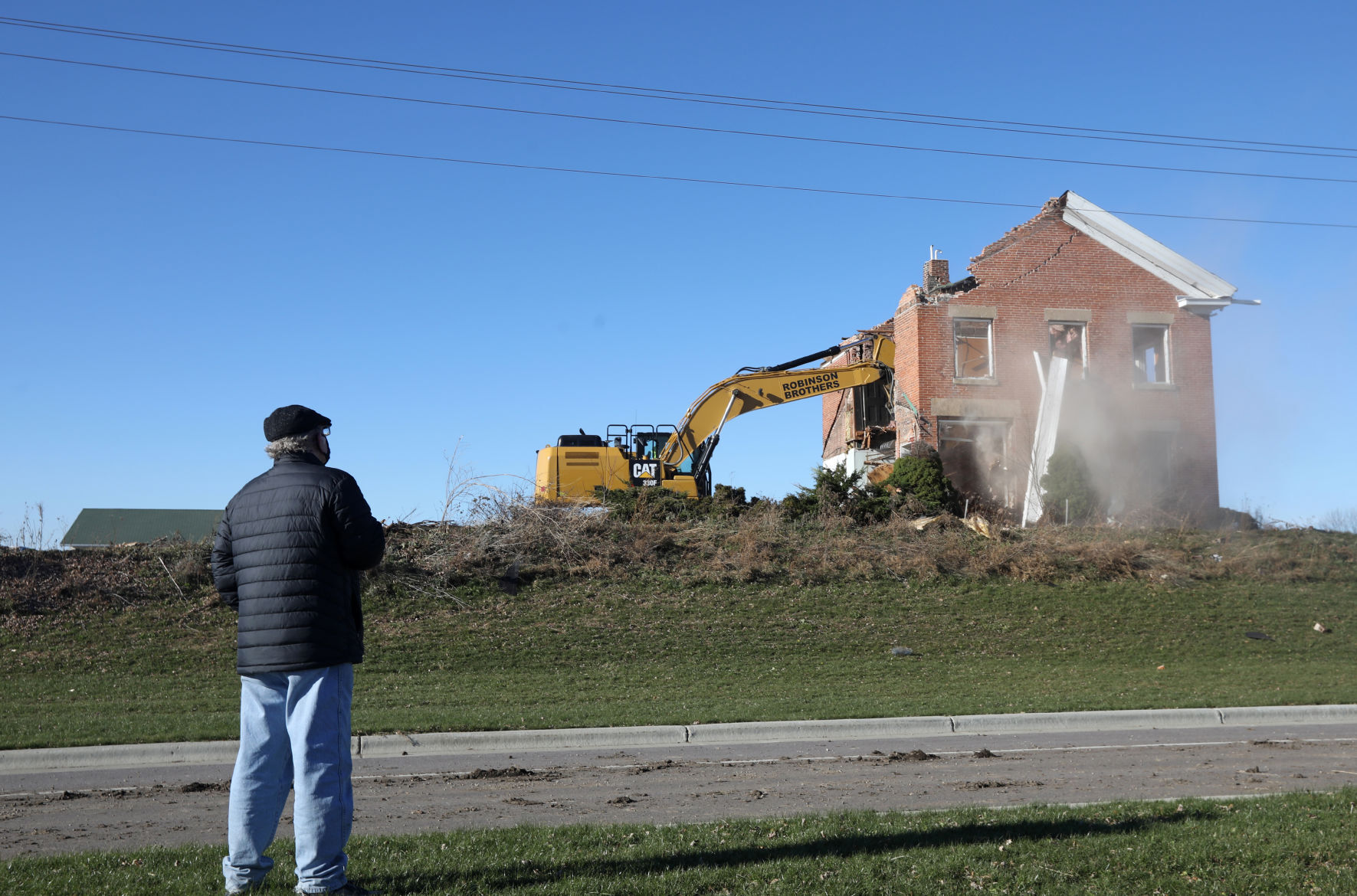 Thompson-Schneider farmstead demolition 1
